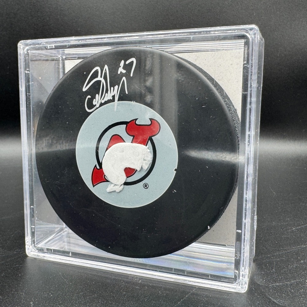 Scott Niedermayer HOF Signed NJ Devils Hockey Puck 27 AJ‎ Sports World COA
